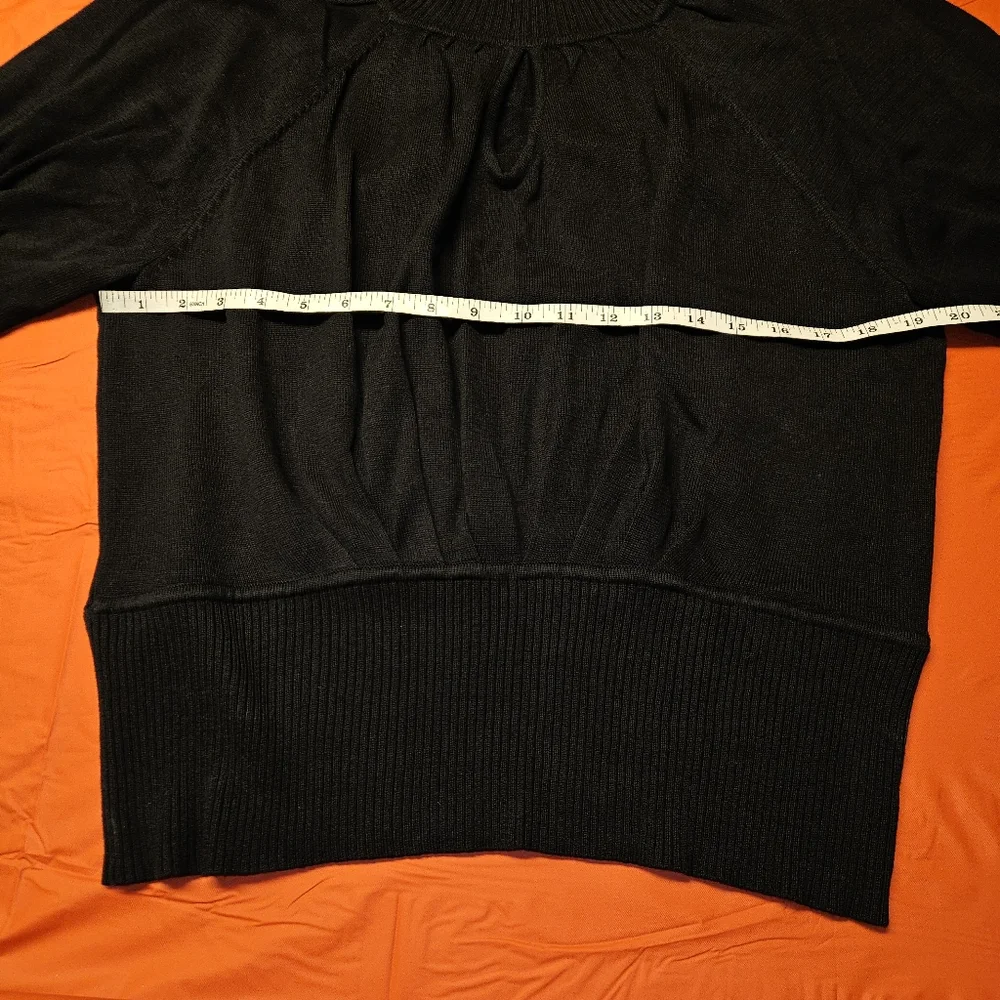 23rdSt Black Turtleneck Short Sleeve w/Keyhole Neckline Vintage E.U.C. - Picture 7 of 8